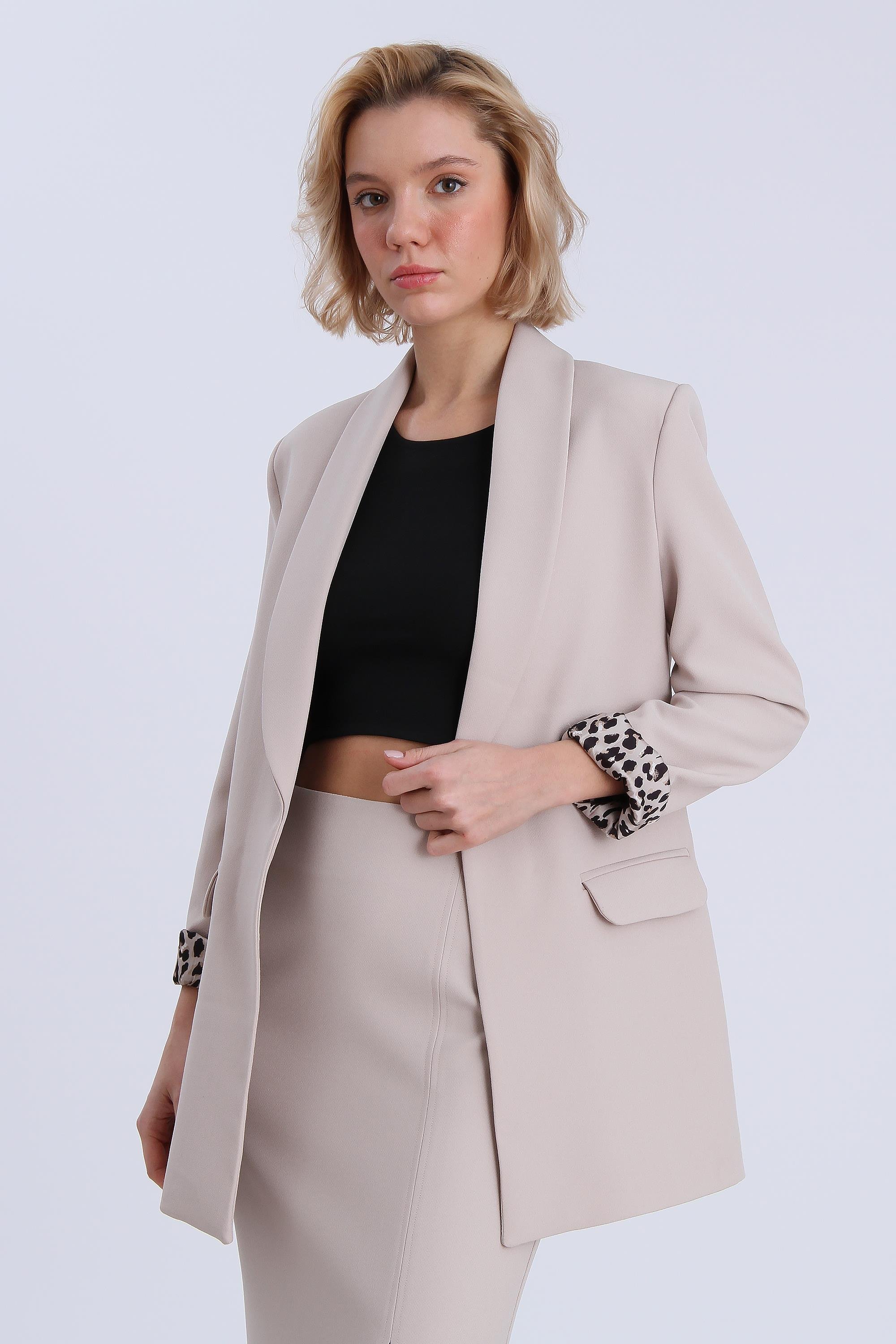 9227 ŞAL YAKA CEKET