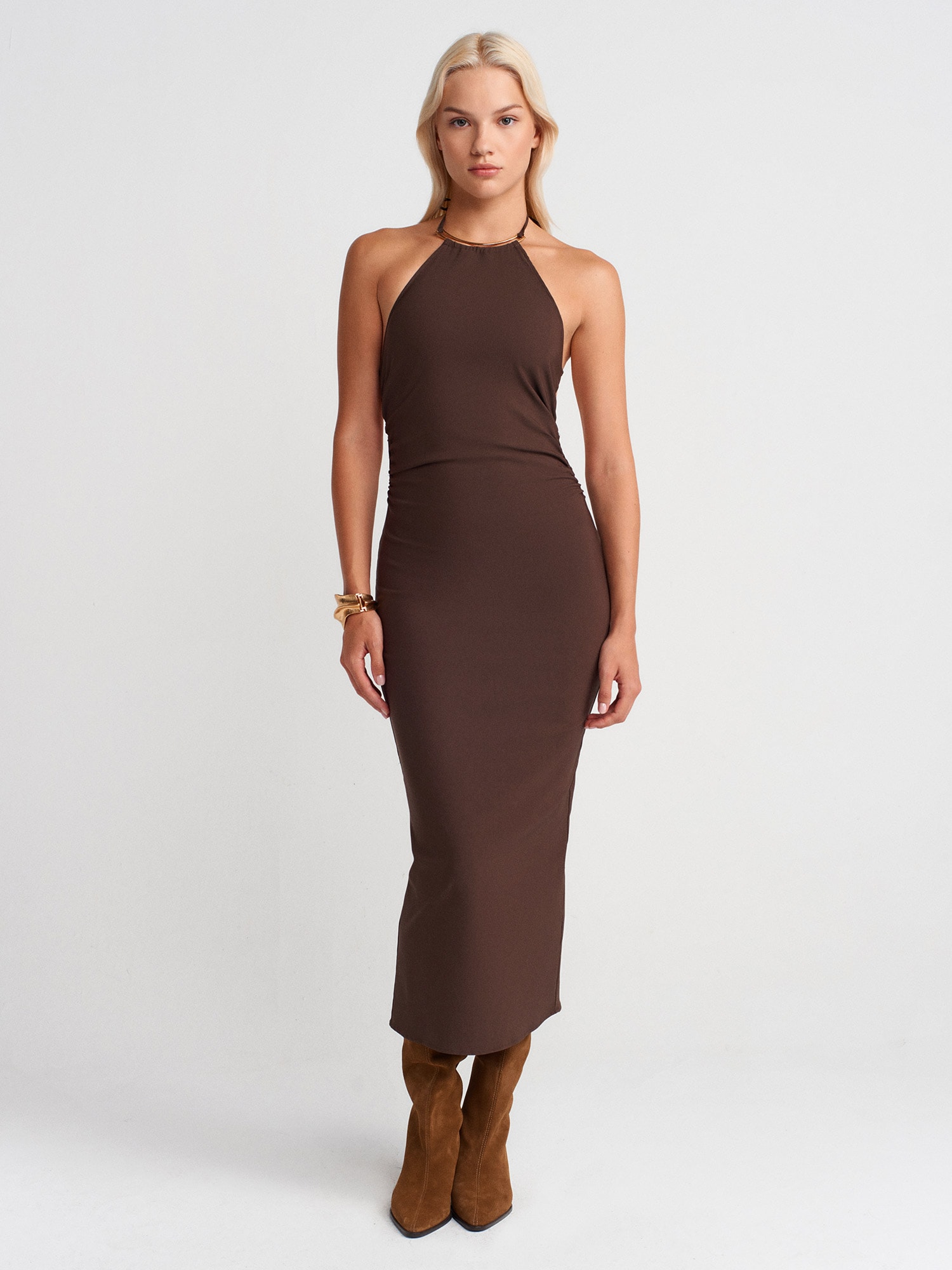 91518 HALTER YAKA MİDİ ELBİSE