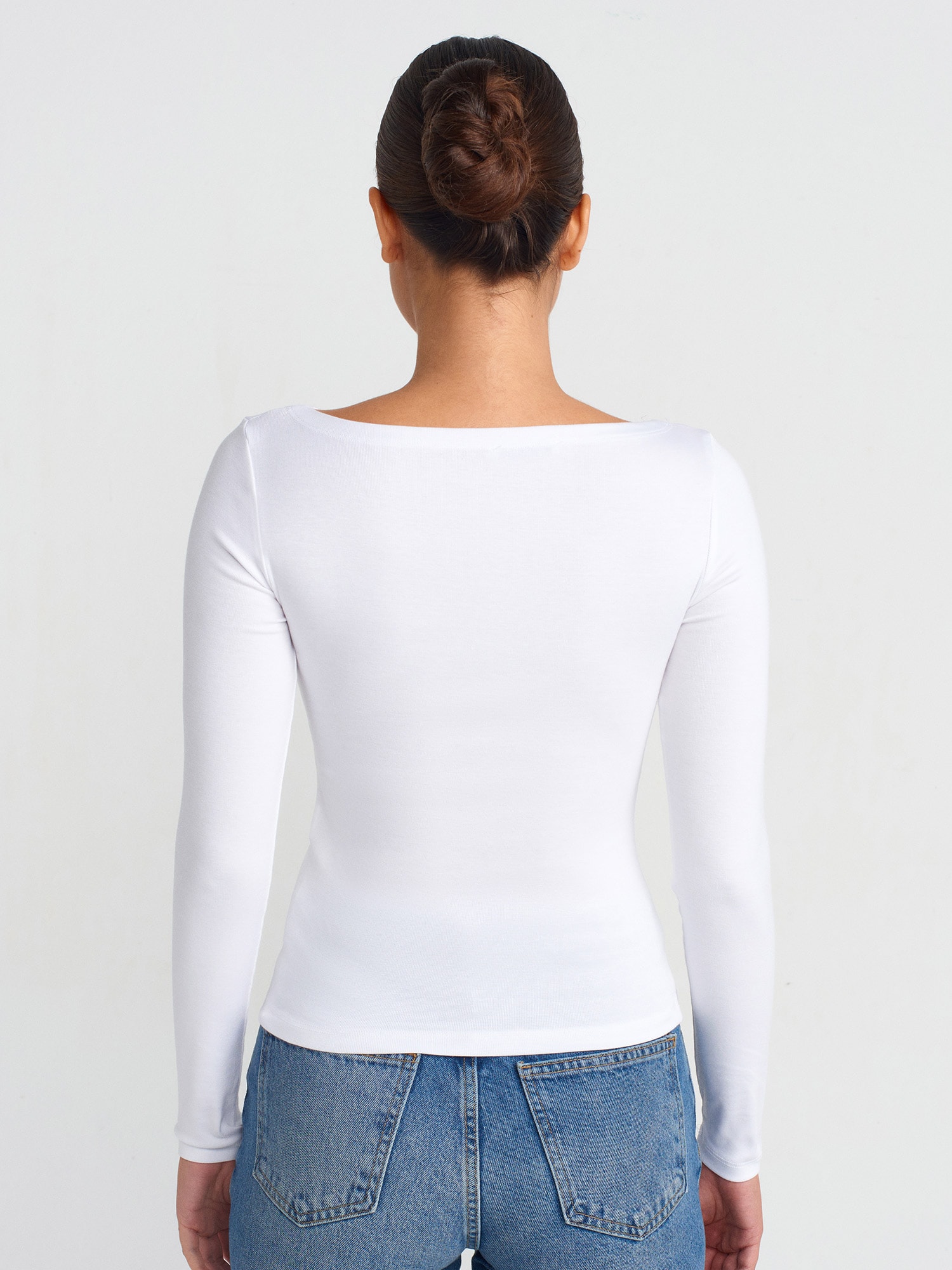 31332 KAYIK YAKA UZUN KOLLU TOP BLUZ