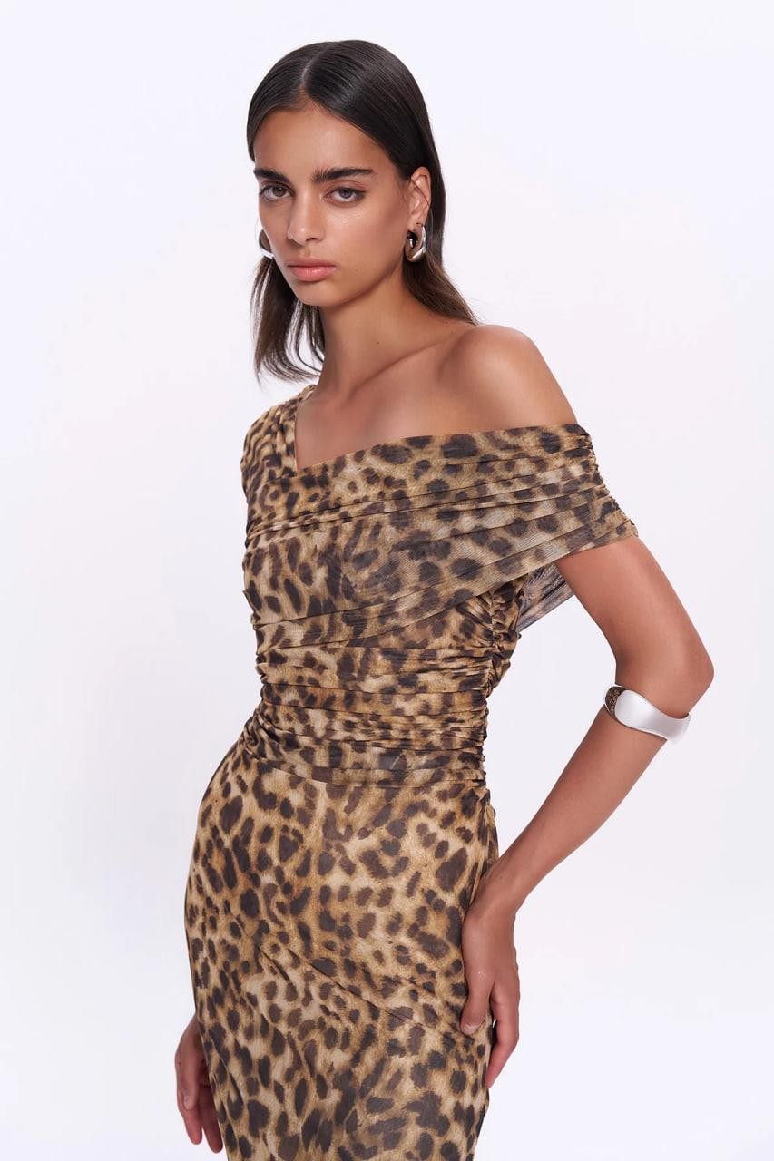 0310154 TEK OMUZ FİLELİ LEOPAR ELBİSE