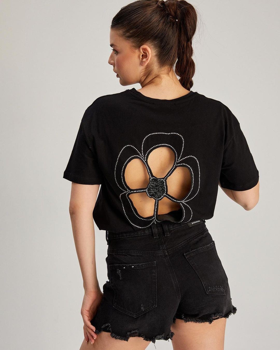 2416184 ARKASI TAŞLI T-SHIRT