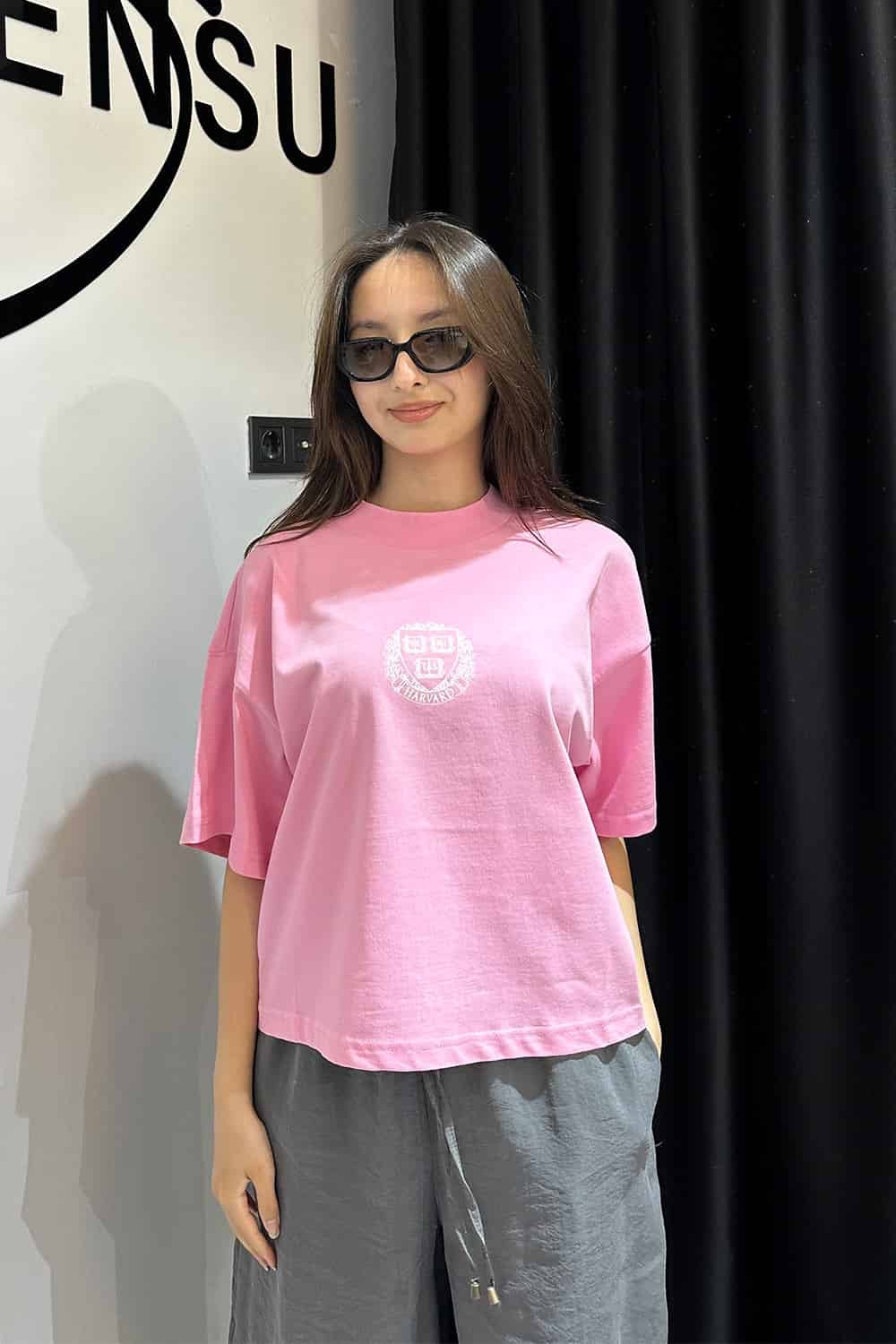 Harvard Baskılı Tişört / Ekru - Pembe