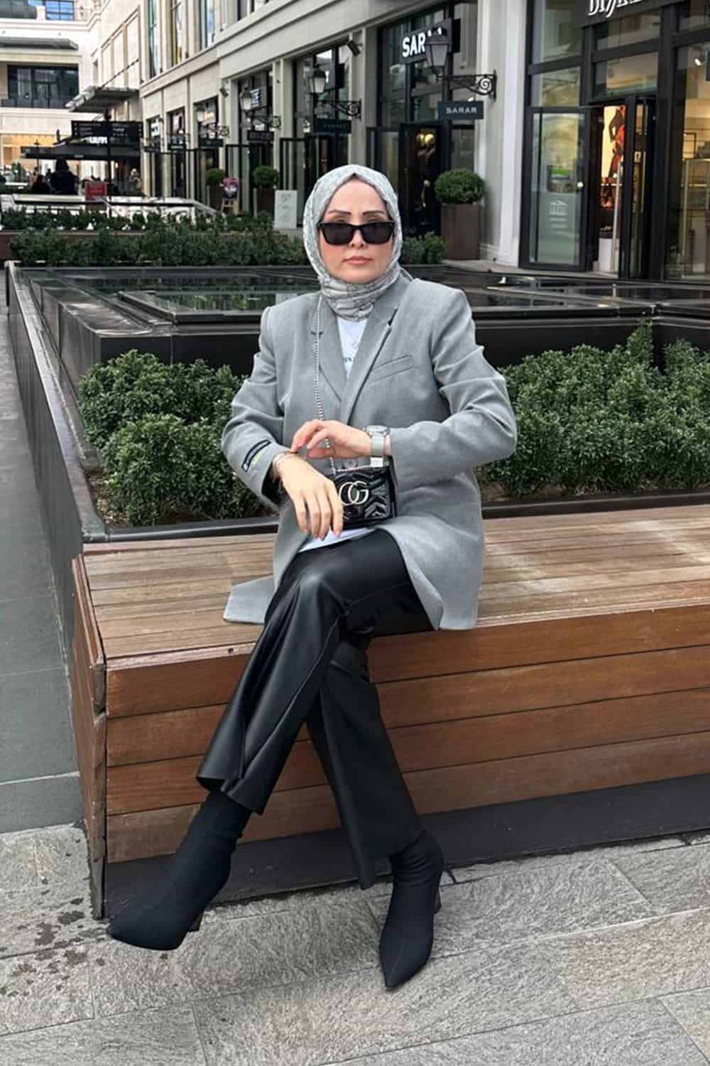 Yırtmaçlı Deri Pantolon - Siyah