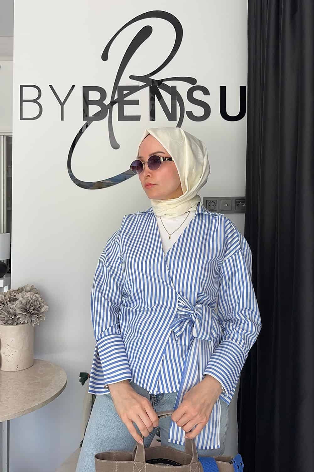 Kruvaze Bağlamalı Gömlek - Mavi beyaz kalın çizgili