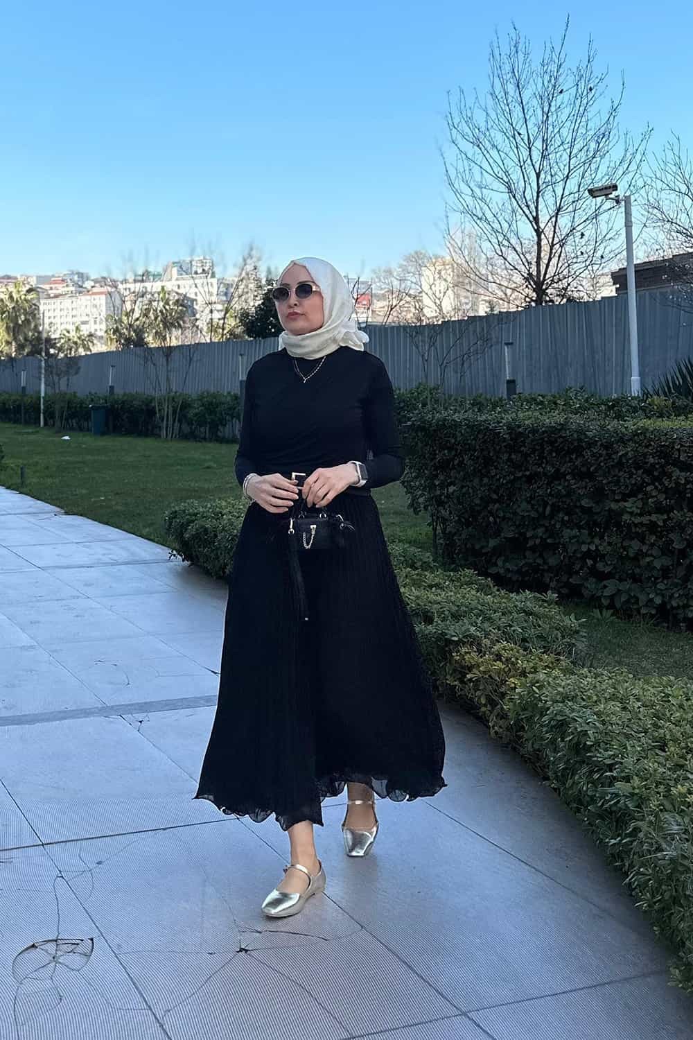 Viole Piliseli Etek - Siyah
