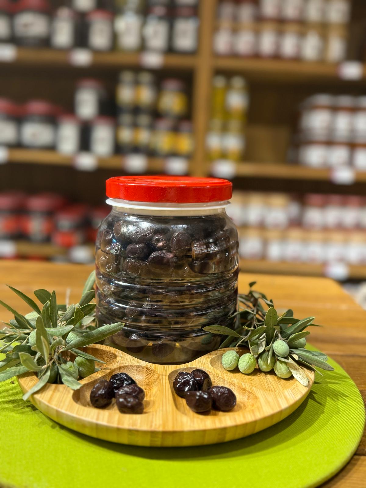 900 Gr Küçük Boy Naturel Yağlı Sele Zeytin