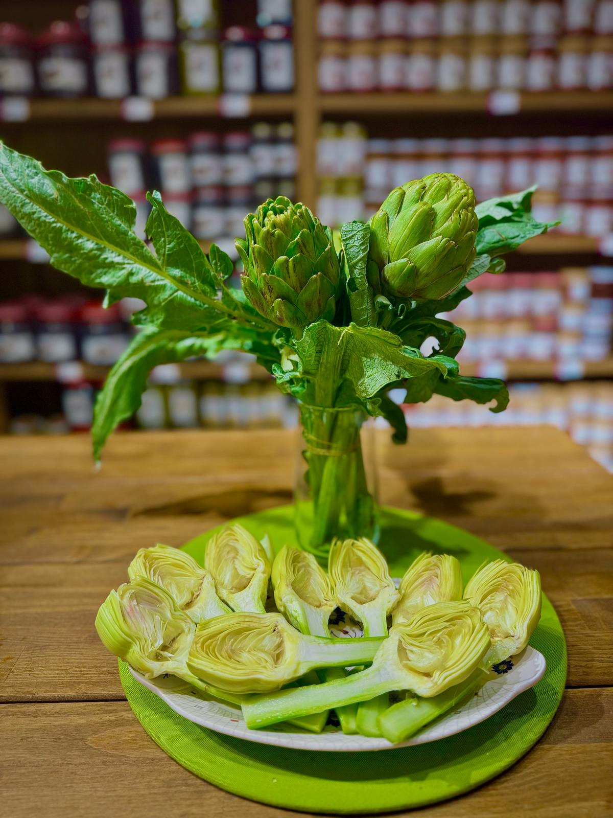 Günlük Temizlenmiş Saplı Yarma Bebek Enginar