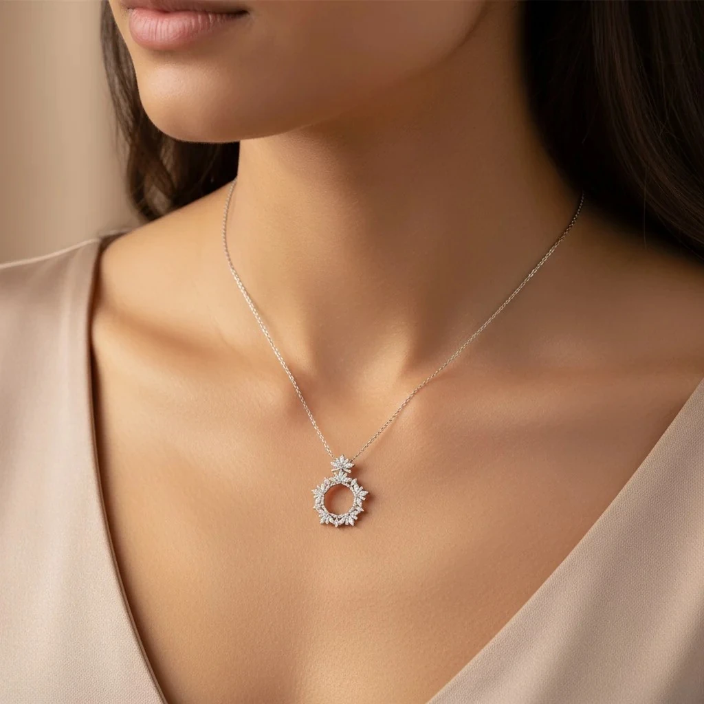 4.6 Carat Diamond Necklaces