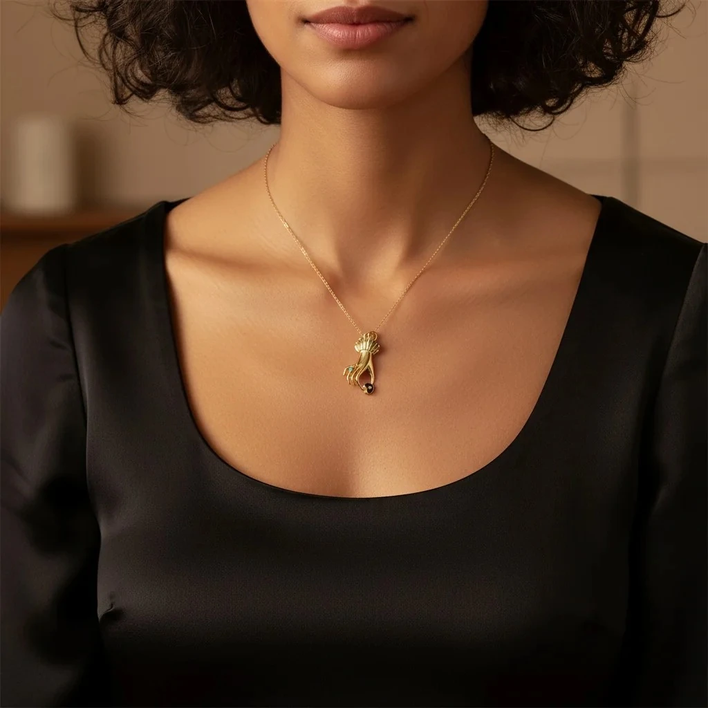 Mineli Altın El Kolye Ucu