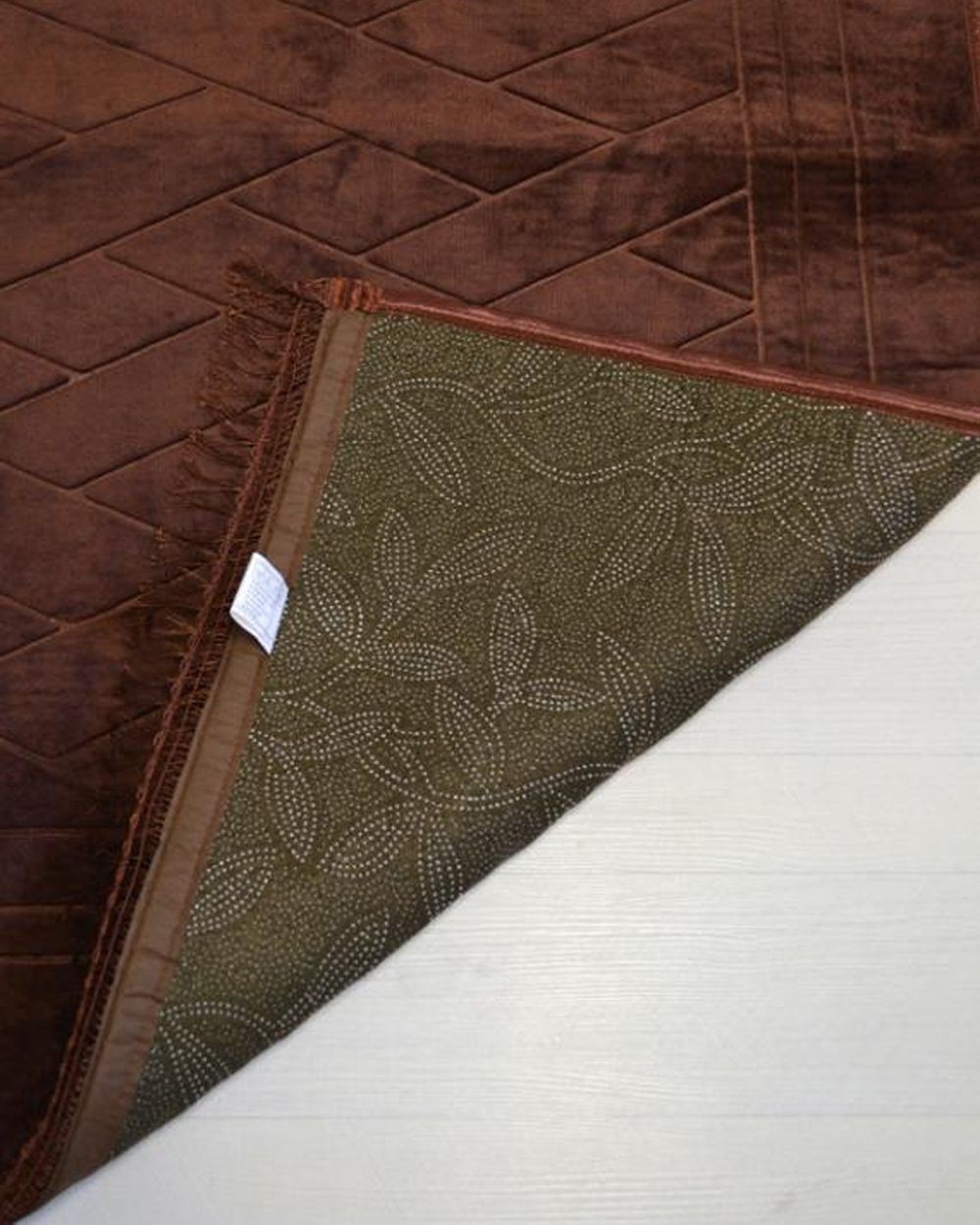 Peluş Seccade Kahverengi - 80x120 cm - Ekstra Konforlu - Yumuşak ve Geniş Ölçülü