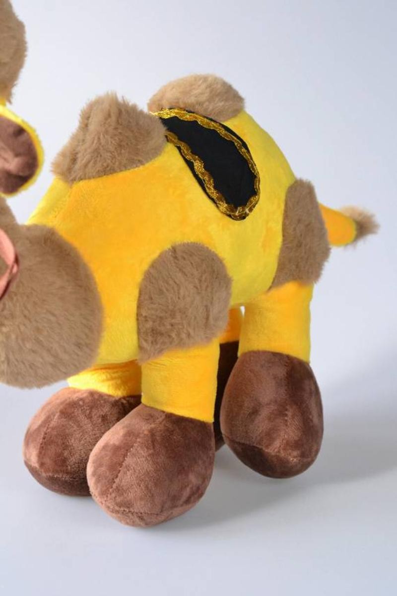 Lebbeyk Okuyan Peluş Deve Büyük Boy 35*45 cm