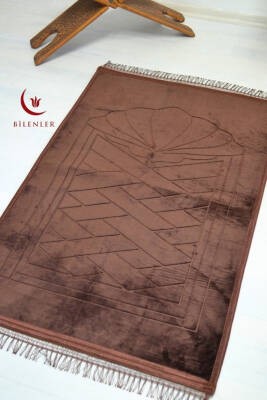 Peluş Seccade Kahverengi - 80x120 cm - Ekstra Konforlu - Yumuşak ve Geniş Ölçülü