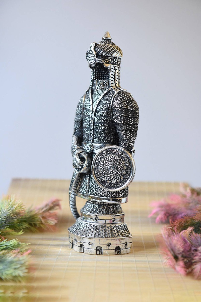 Fetih Zırh Ayetel Kürsi Biblo Büyük Boy 15×33 cm– Gümüş Renk Metal Dekoratif Aksesuar