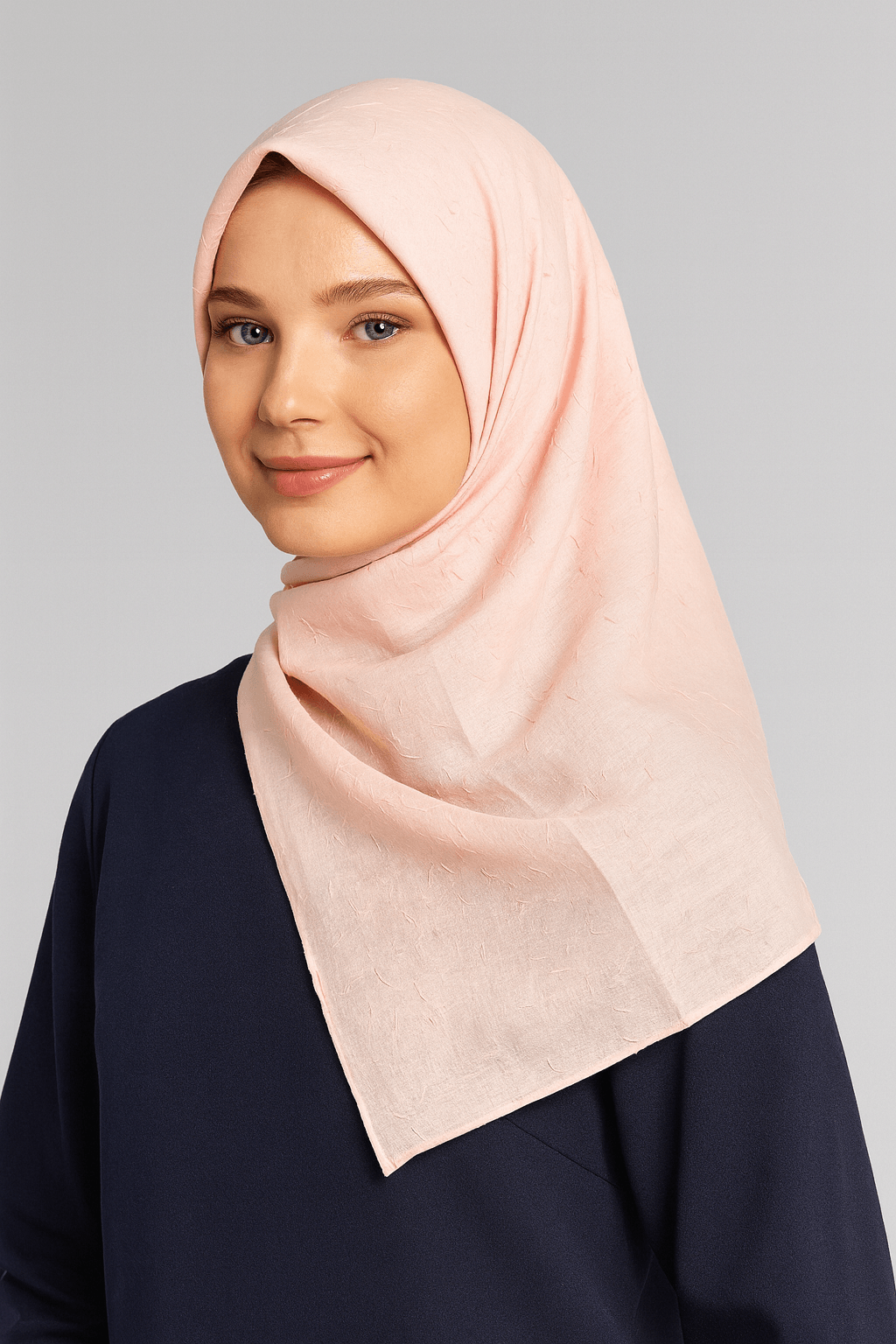 Bambu Kraş Eşarp 100x100 cm – Terletmez, Tok ve Dik Duran, Dört Mevsim Kullanıma Uygun - Açık Pembe