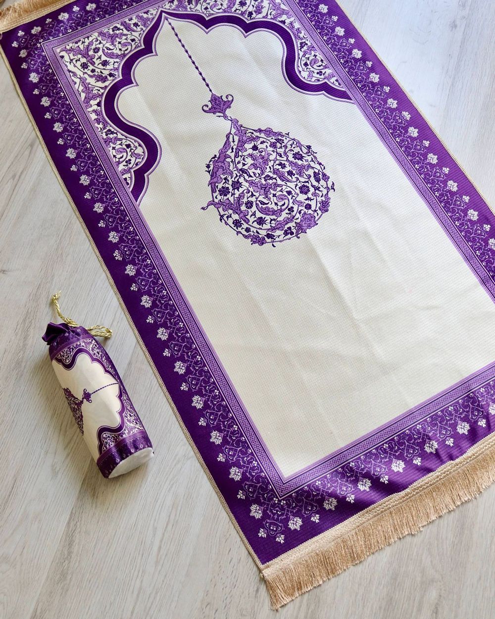 Mihrap Desenli İpek Dokulu Keseli Seccade Mor Renk