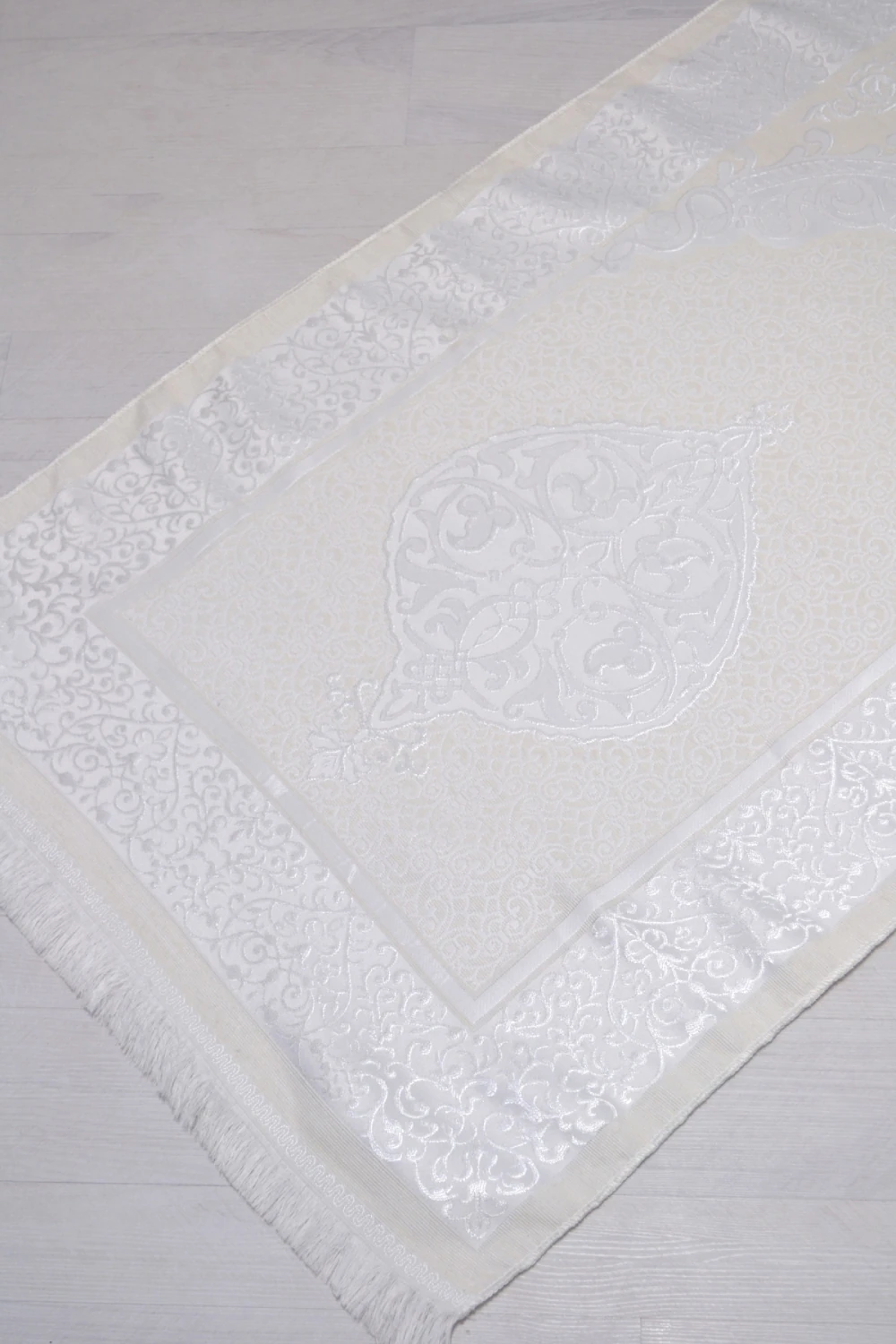 Pamuk Tafta Seccade Beyaz