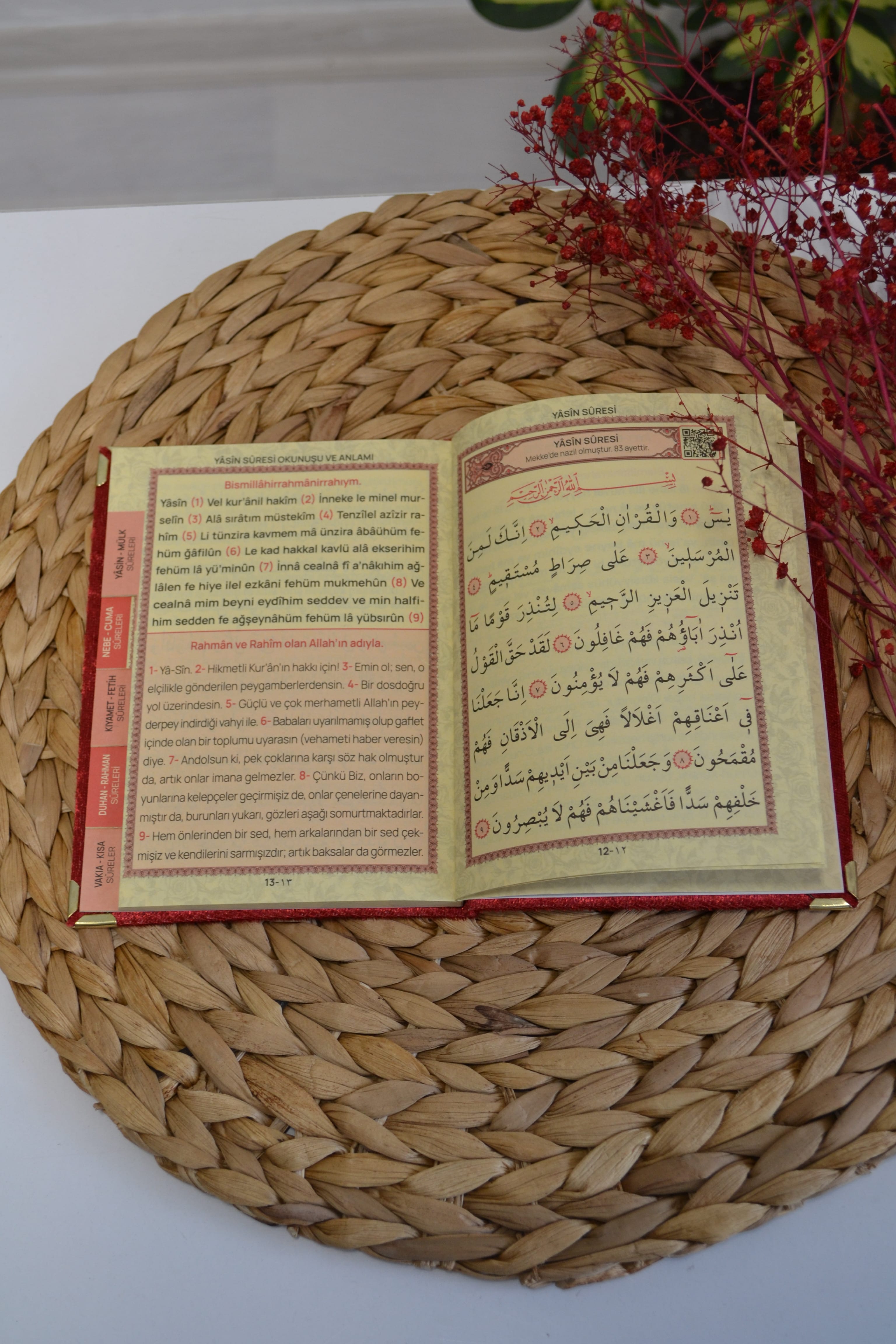 Kutulu 128 Sayfa Kadife Yasin ve İnci Tesbih Seti Kırmızı