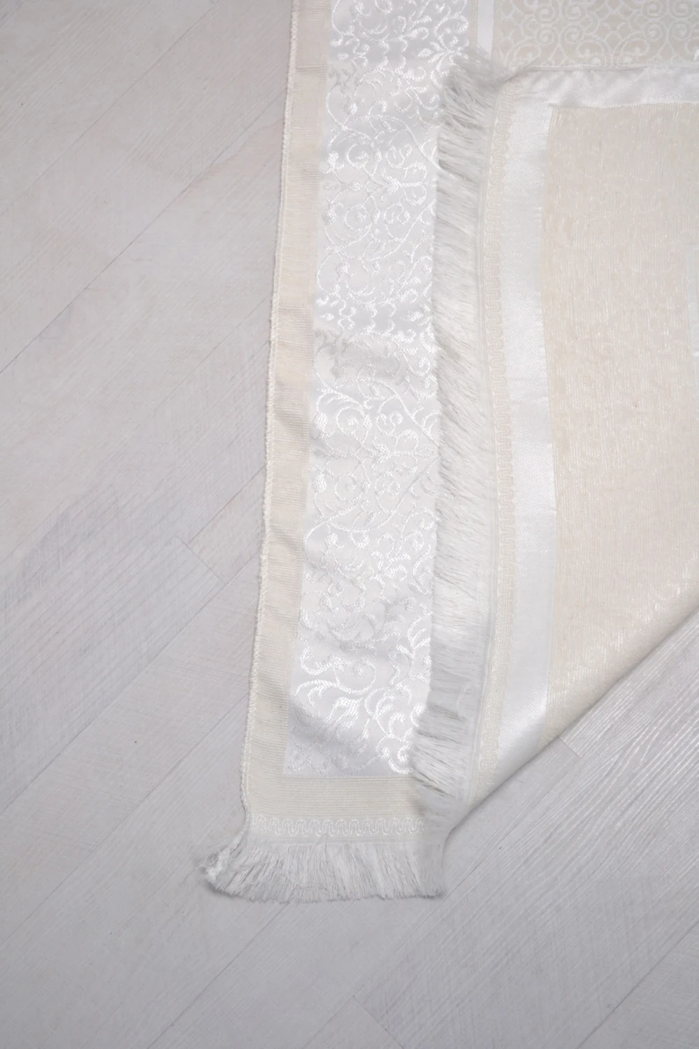 Pamuk Tafta Seccade Beyaz