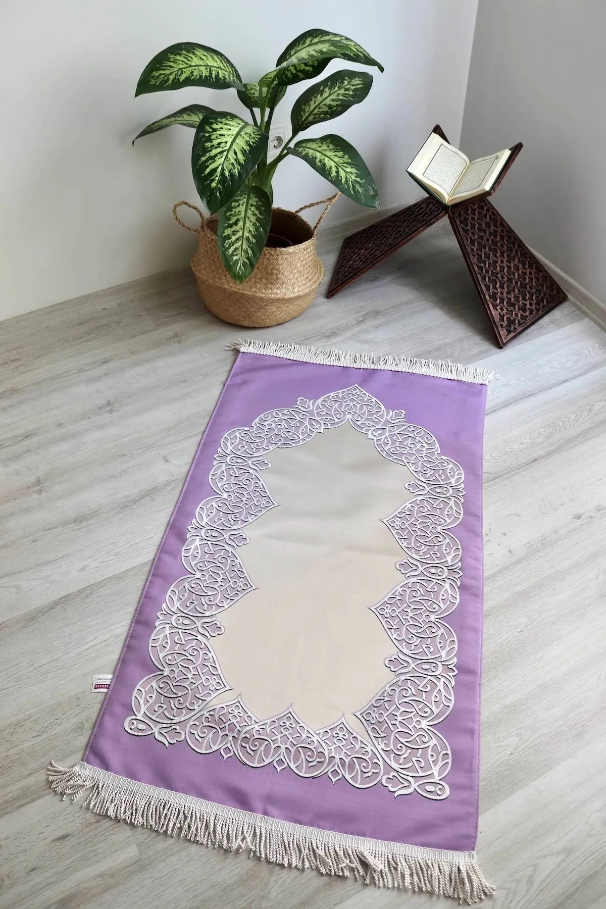 Astarlı Çeyizlik Saten Seccade Lila