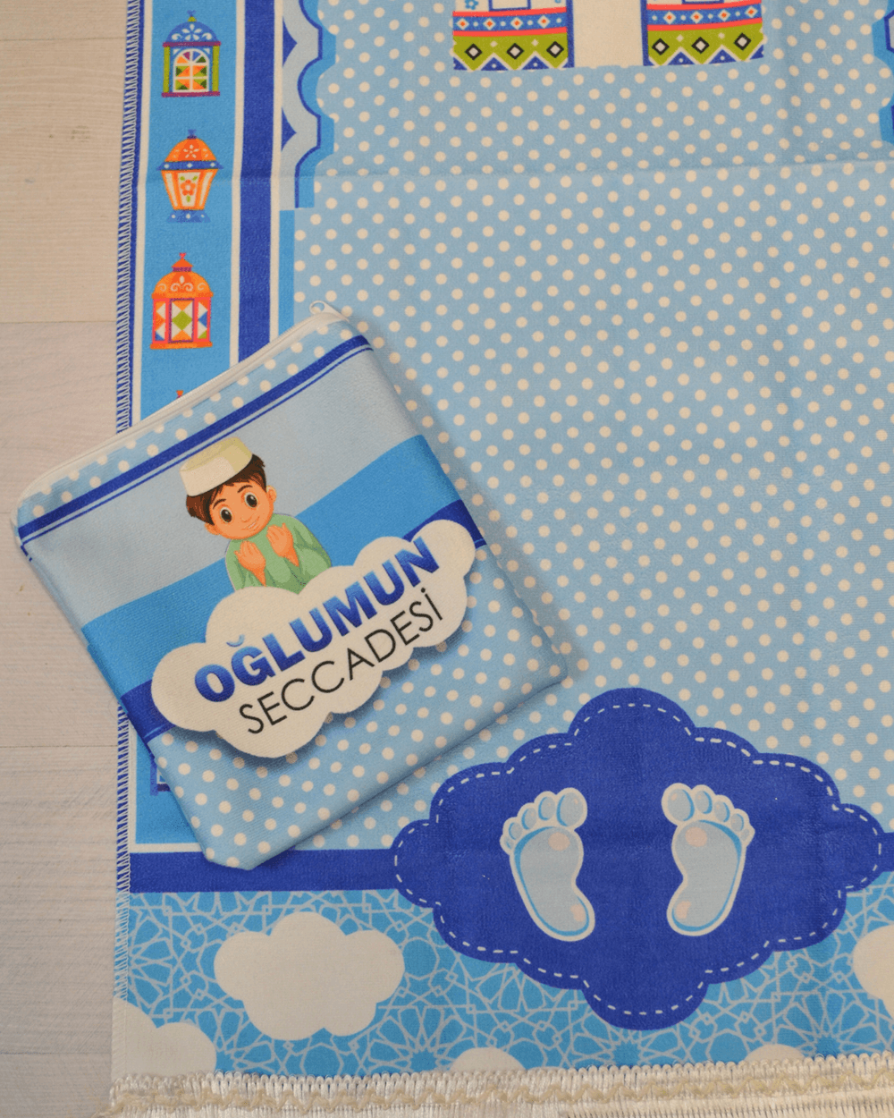Oğlumun Seccadesi – Çantalı Erkek Çocuk Seccadesi (Mavi)