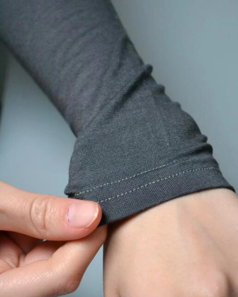 Pratik Tesettür Kolluk Penye Namaz Kolluğu Gri