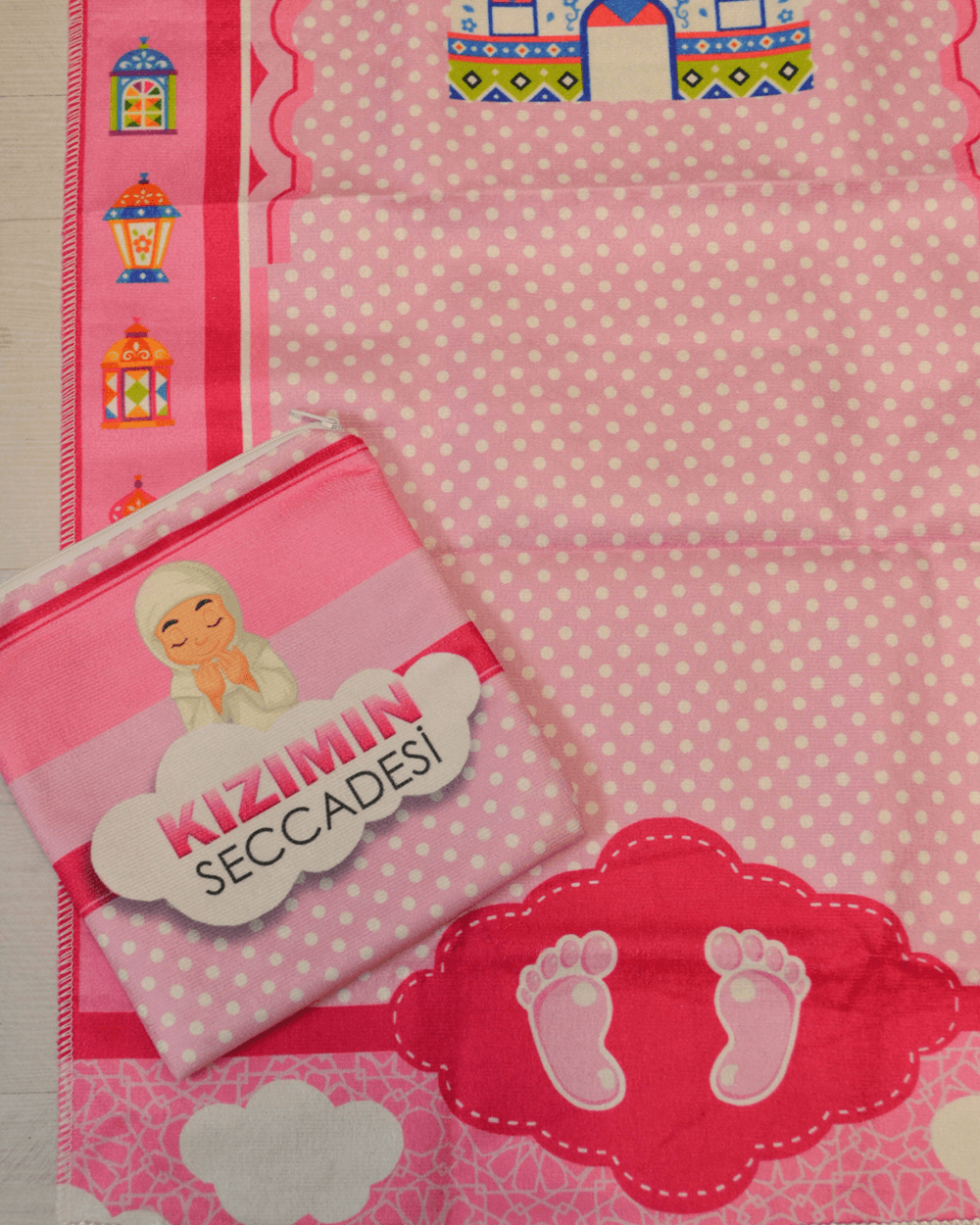 Kızımın Seccadesi – Çantalı Kız Çocuk Seccadesi(Pembe)