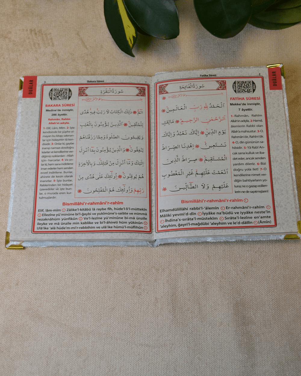 Kadife Kapaklı Allah Lafızlı Ekonomik Yasin Kitabı Bebe Mavisi - 12x17 cm; 80 Sayfa