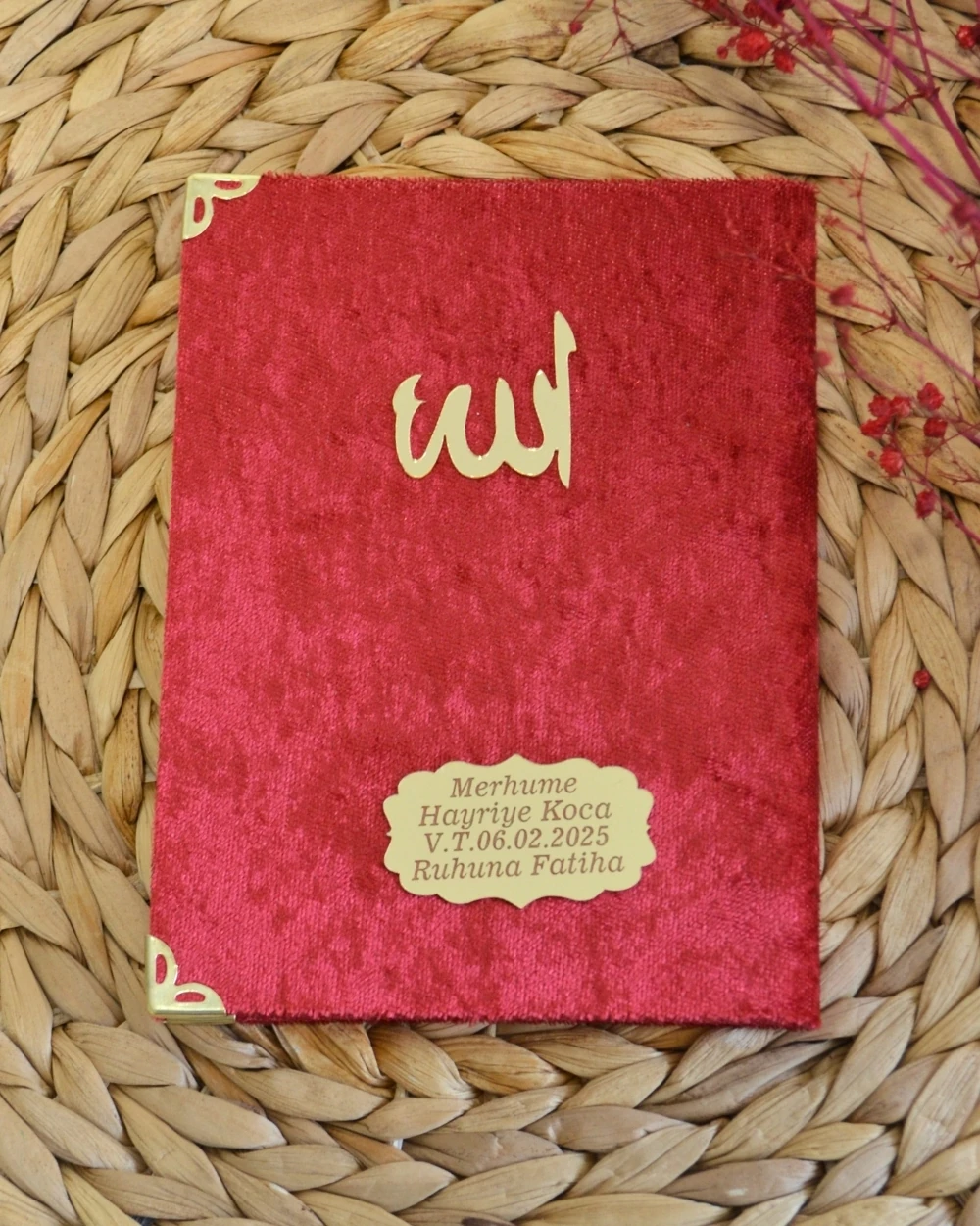 Kadife Kapaklı Allah Lafızlı Ekonomik Yasin Kitabı Kırmızı - 12x17 cm; 80 Sayfa