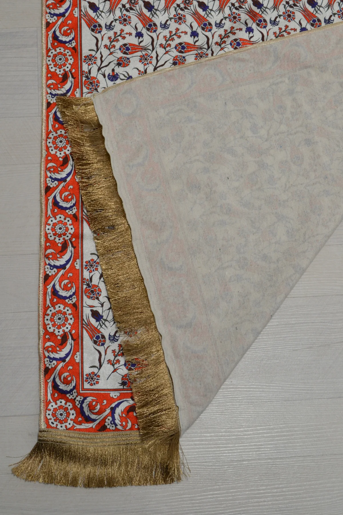 Pratik ve Taşınabilir İpek Dokulu Keseli Seccade Turuncu