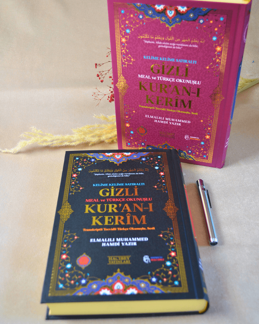 Gizli Mealli ve Türkçe Okunuşlu Kuran-ı Kerim Orta Boy Siyah – Özel Işıklı Kalemli