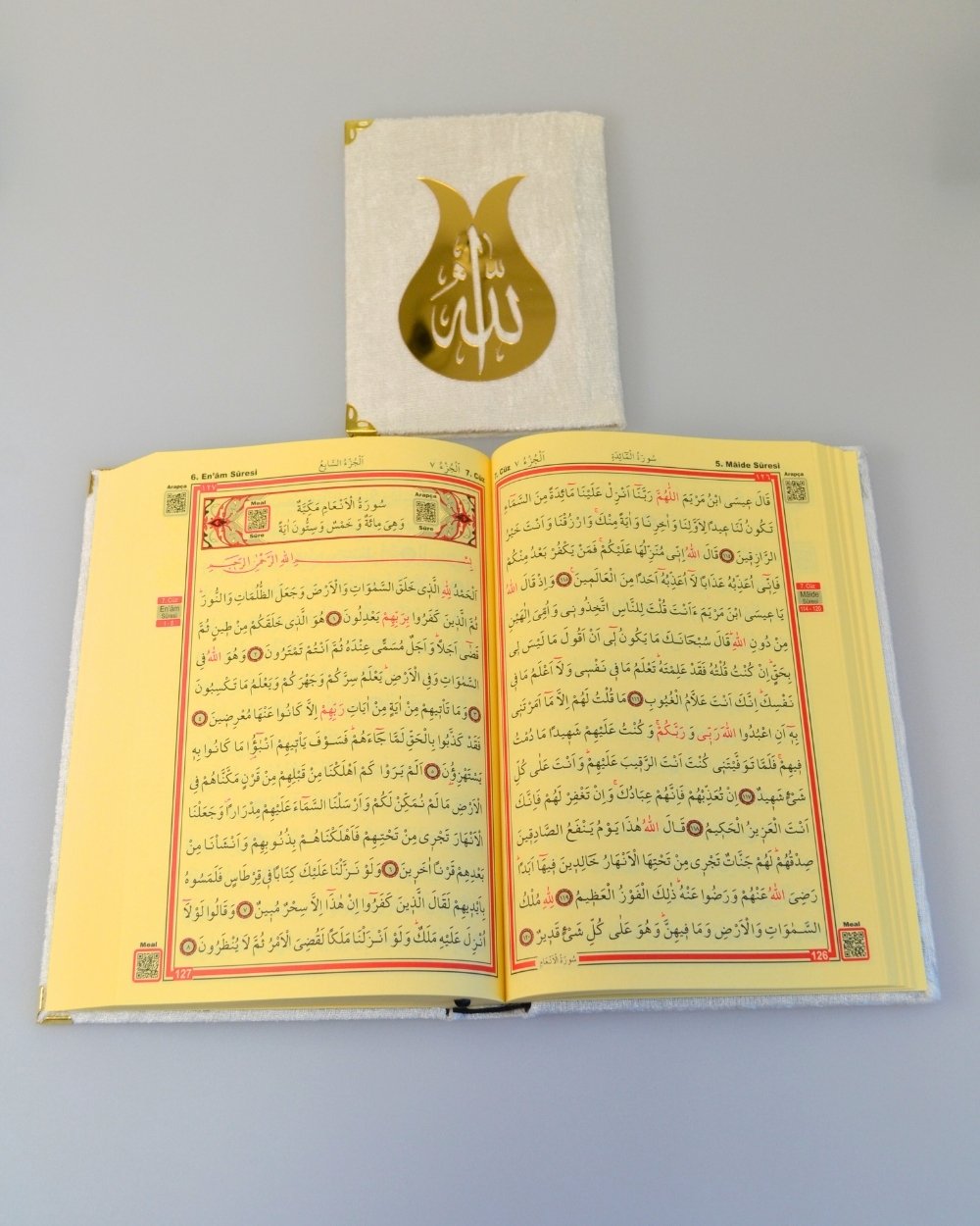 Pleksi Süslemeli Yasinli Kuran-ı Kerim Seti Beyaz