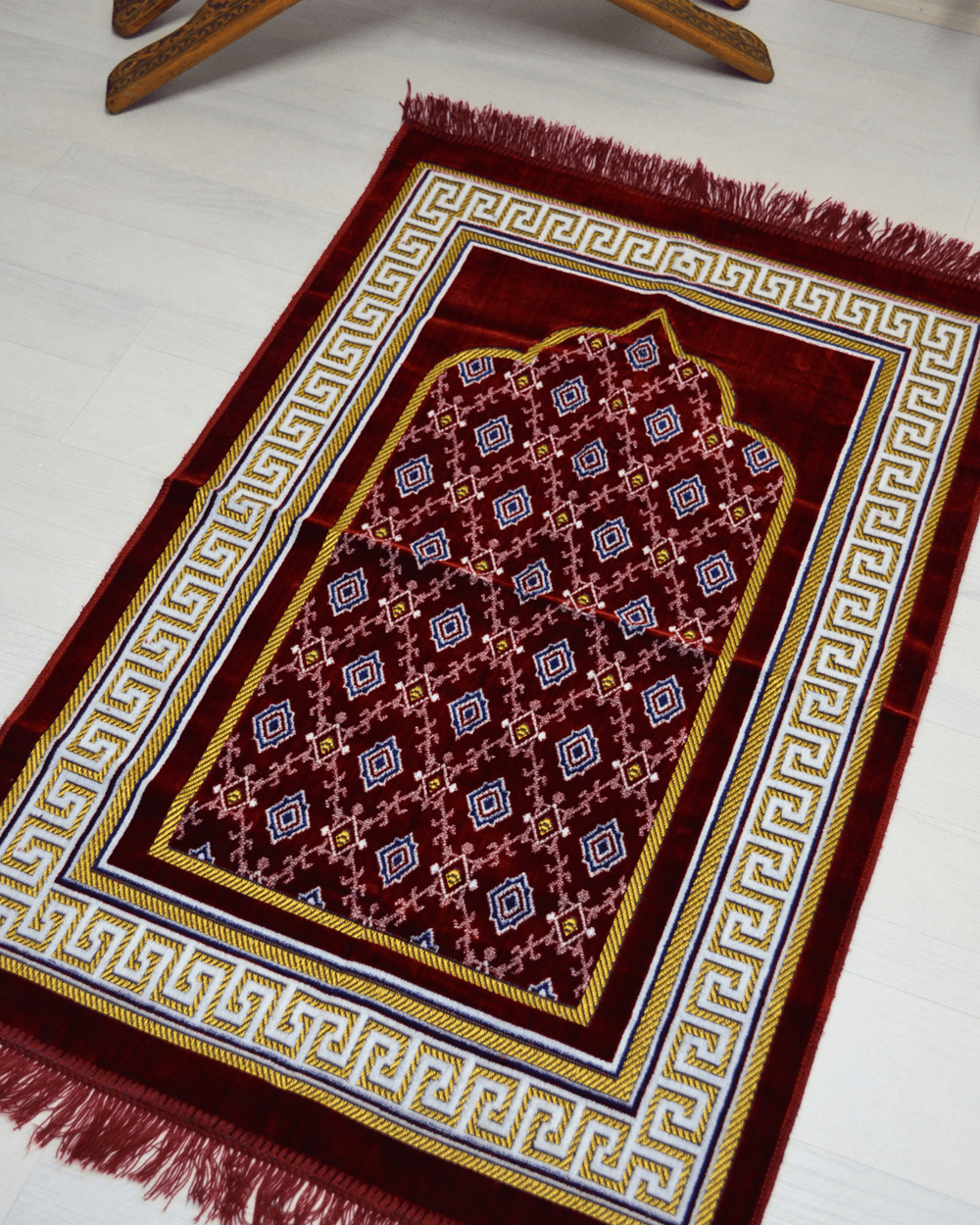 Kadife Seccade Bordo - 70x110 cm -– Ekonomik;Hafif ve Kullanışlı