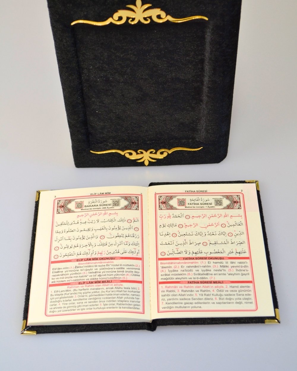 Pleksi Süslemeli Yasinli Kuran-ı Kerim Seti Siyah