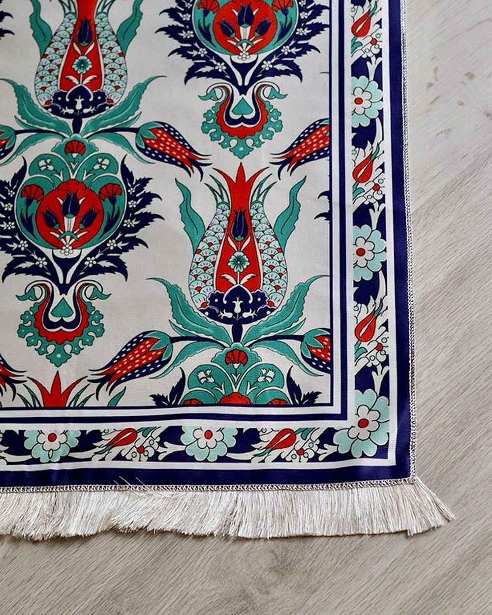 İpek Dokulu Keseli Seccade Beyaz