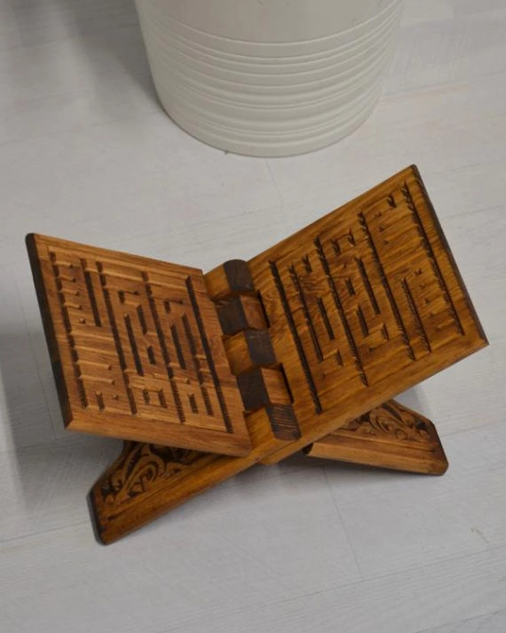 Kur’an-ı Kerim Rahlesi Selçuklu Desenli– Küçük Boy (18X45cm) Oyma İşçilikli