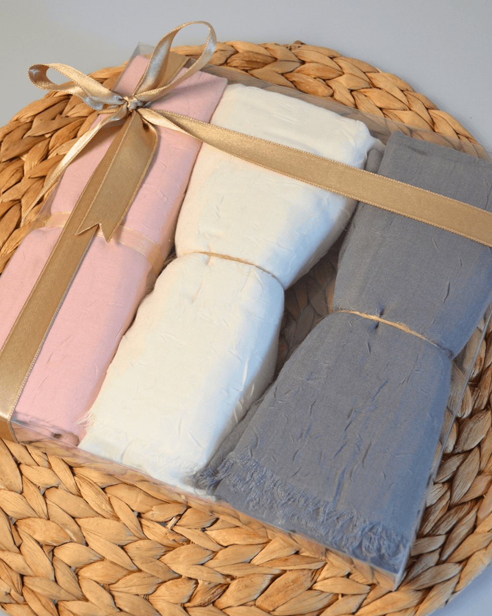 Bambu Kraş Şal 3’lü Set Beyaz/Füme/Pembe– 75x210 cm | Nefes Alabilir; Terletmez; Tok Duruşlu Mevsimlik Kumaş
