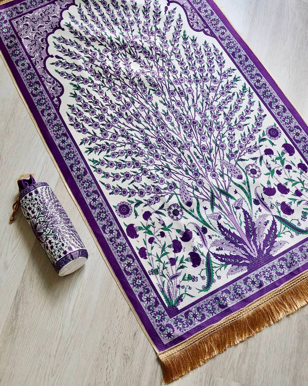 Çini Desenli İpek Dokulu Keseli Seccade Mor