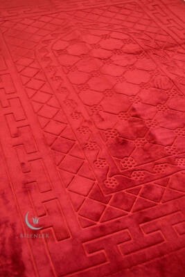 Peluş Seccade Kırmızı - 80x120 cm - Ekstra Konforlu - Yumuşak ve Geniş Ölçülü