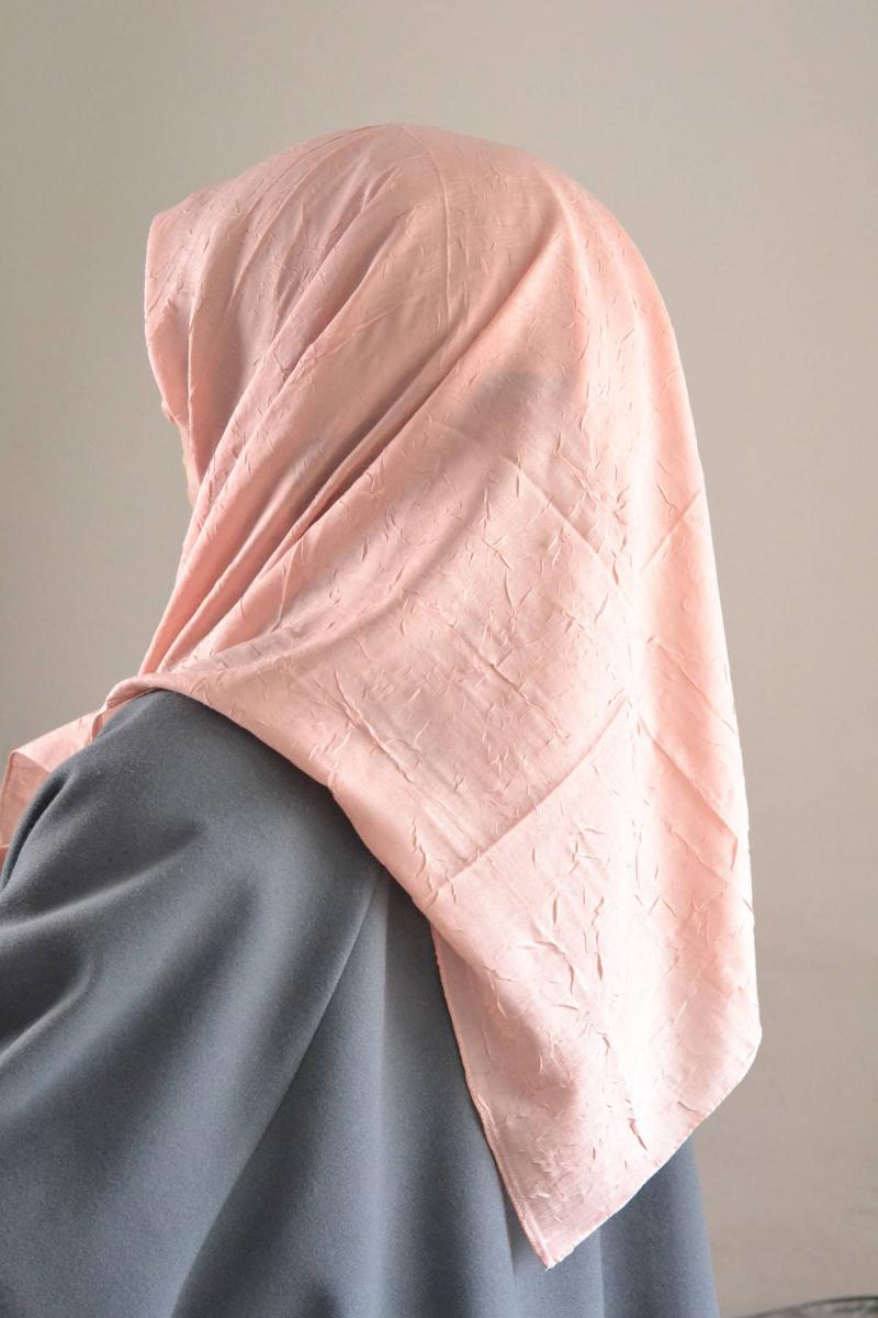 Bambu Kraş Eşarp 100x100 cm – Terletmez, Tok ve Dik Duran, Dört Mevsim Kullanıma Uygun