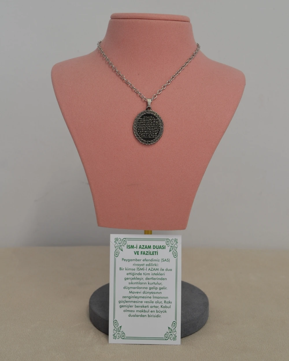 İsm-i Azam Dualı Kolye – Yuvarlak Metal Kolye Ucu, Silinmez Yazılı Metal Zincirli Manevi Dua Kolyesi