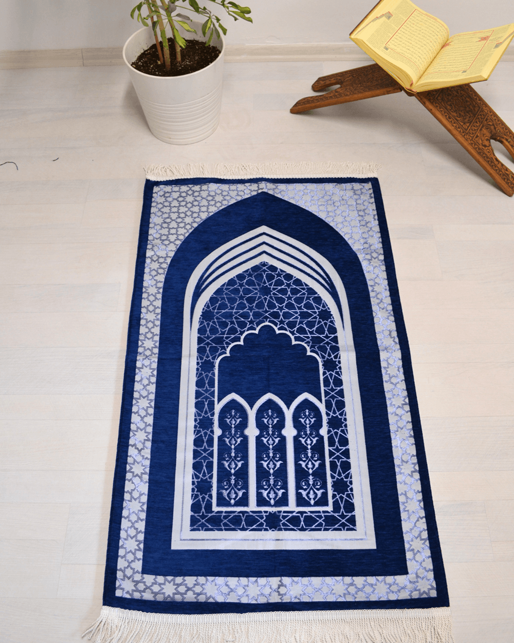 Mihrap Desenli Astarlı Seccade Saks Mavi