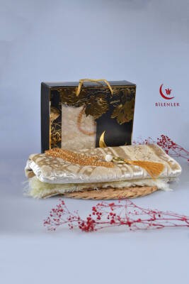 Özel Kutulu Hediyelik Lüks Kadife Dokuma Seccade ve Kristal Tesbih Seti Gold