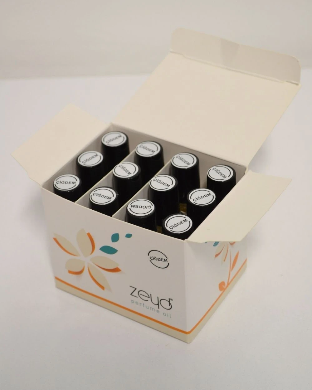 Çiğdem Kokusu Esans 1 Adet – 7 ml Roll-On Şişe, Kalıcı ve Ferah Koku, Alkolsüz Hac&Umre Hediyeliği