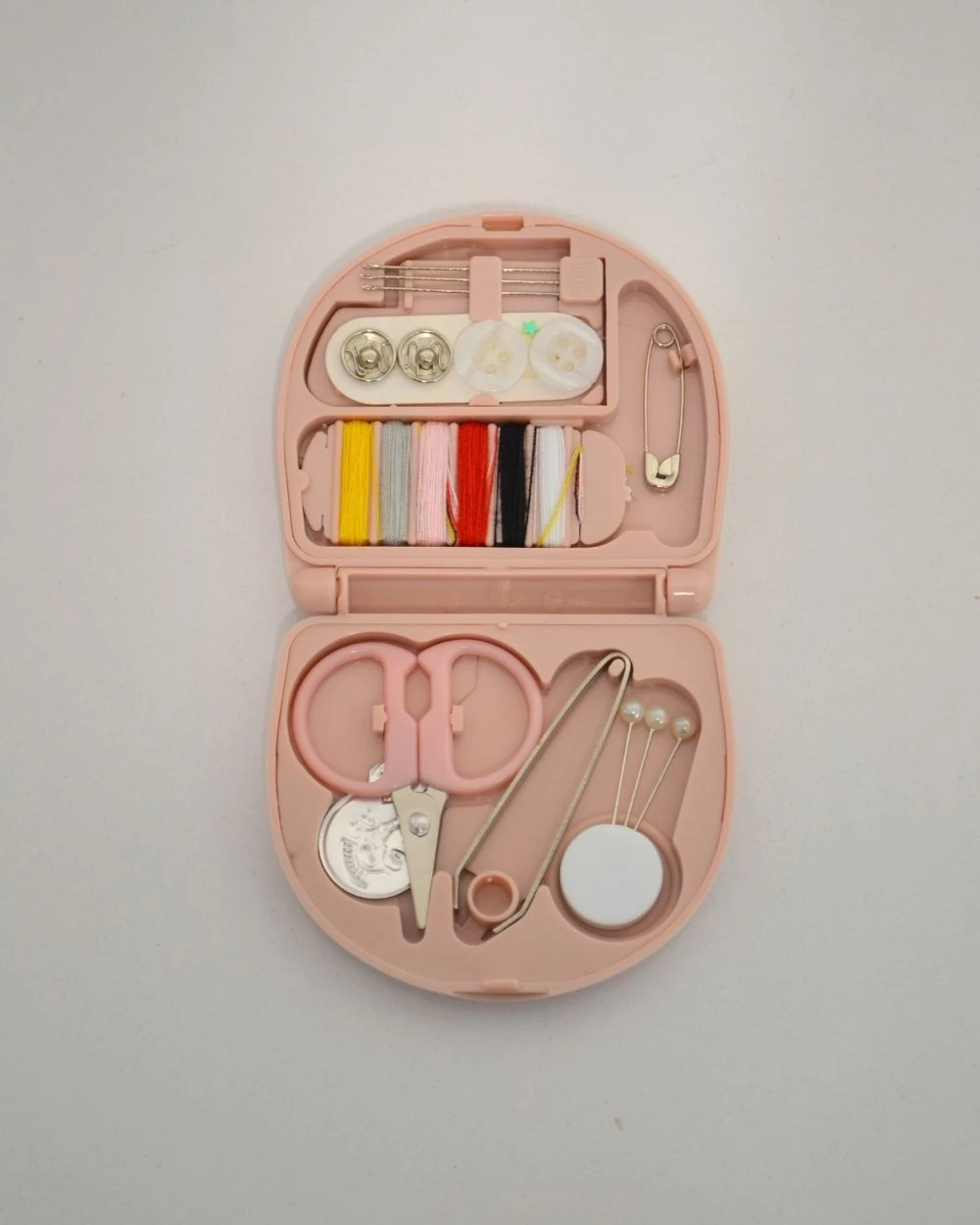 Mini Dikiş Seti – Seyahat, Hac ve Umre İçin Pratik Taşınabilir Dikiş Kiti