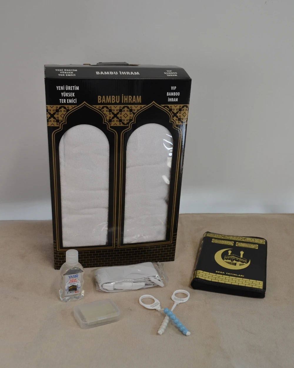 Hac Umre Seti Model 1 – Kuran-ı Kerim, Bambu İhram,İhram Kemeri, Sıvı ve Katı Sabun, 2 Adet Tavaf Tesbihi