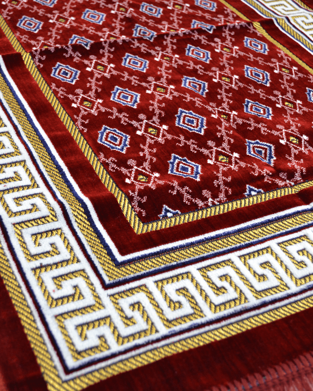 Kadife Seccade Bordo - 70x110 cm -– Ekonomik;Hafif ve Kullanışlı