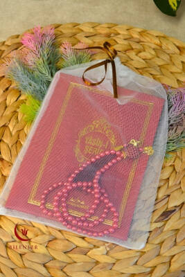 Tül Keseli İnci Tesbihli Yasin Kitabı Çanta Boy Termo Deri Kaplı Bordo– Arapça; Türkçe Okunuşlu ve Mealli – 128 Sayfa | Hac Umre ve Mevlit Hediyeliği