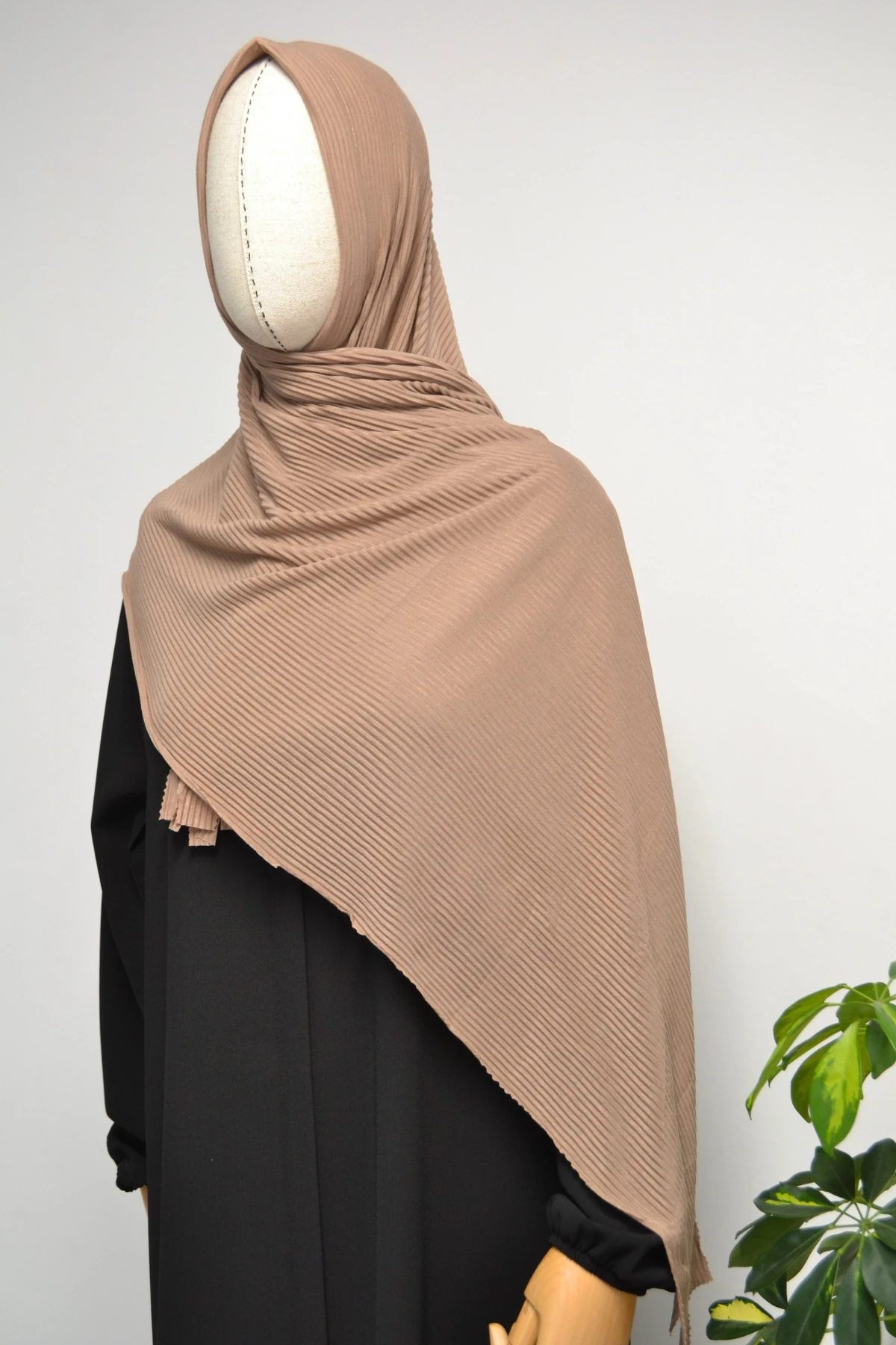 Piliseli Pratik Şal – Yumuşak Dokulu, Kolay Şekil Alan