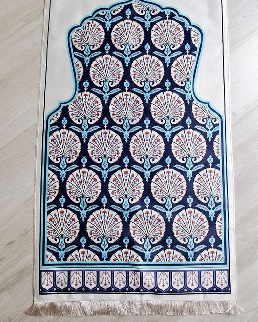 Lale Desenli İpek Dokulu Keseli Seccade Mavi Renk