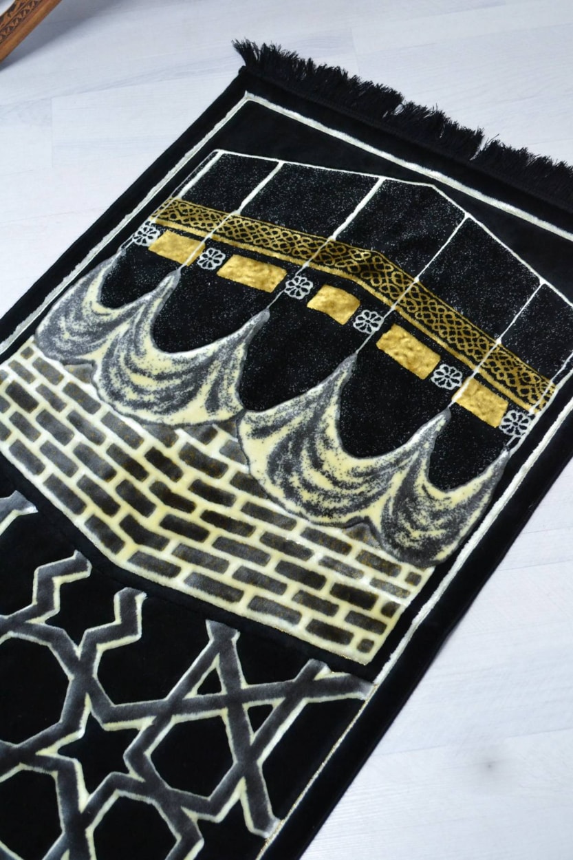 Kabe Desenli Lüks Kadife Dokuma Seccade